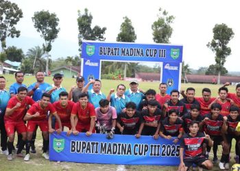 Pembukaan turnamen Bupati Madina Cup III