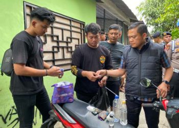 Gerebek markas narkoba kampung lalang, bandar, kurir, hingga pemakai digulung polisi, Selasa (18/2/2025).