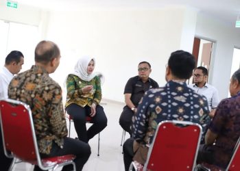 Wakil Bupati Madina saat berada dibangunan RSUD Panyabungan yang baru