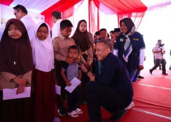 Sub Holding PTPN III (Persero) akan gelar Pemberian Makanan Tambahan (PMT) Pemulihan untuk lebih 1000 anak di Indonesia. Sebagai bagian dari astacita pemerintahan Presiden Prabowo, penyaluran PMT juga akan melibatkan banyak pihak seperti pemerintah daerah, lembaga pendidikan, hingga TNI Indonesia. Foto/medandaily.com/ist