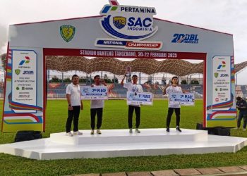 Rayhan Dwi, Pelajar SMAN 5 Padangsidimpuan meraih medali emas, dan Asael Ginting pelajar SMA 1 Tigapanah raih medali perak pada Lari 1000 m.
