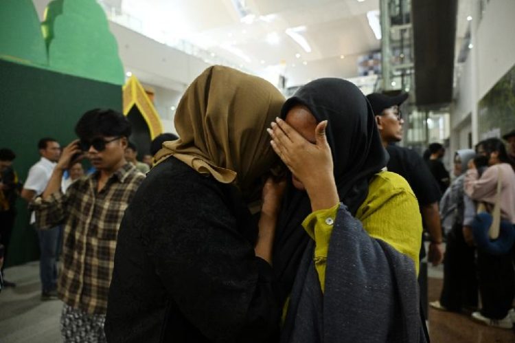 Korban Tindak Pidana Perdagangan Orang (TPPO) saat tiba di Bandara Kualanamu Internasional Airport, Sabtu malam (22/3/2025). Foto/Diskominfo Sumut