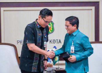 Wali Kota Medan Rico Waas saat menerima kunjungan Direktur Utama PT Bank Sumut Babay Parid Wazdi, Jumat (14/3/2025).