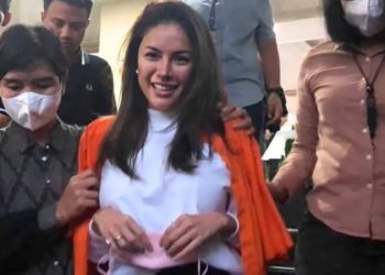 Nikita Mirzani/Nyata