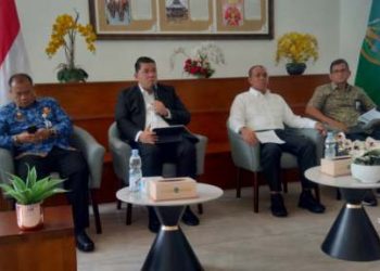 Pemerintah Provinsi Sumatera Utara melalui sejumlah Organisasi Perangkat Daerah Provinsi Sumut melakukan Konferensi Pers di Anjungan Dekranasda Kantor Gubernur Sumut Jalan Diponegoro Kota Medan, Rabu (17/9). Hal tersebut dilakukan terkait Sumut yang telah meraih predikat Universal Health Coverage (UHC). Foto/Diskominfo Sumut