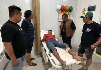 Seorang pengedar narkoba jenis sabu tumbang ditembak petugas Satuan Reserse Narkoba Polrestabes Medan, Selasa (5/5/2026). Pelaku yang sudah masuk TO itu mendapatkan perawatan di rumah sakit terdekat di Kota Medan.